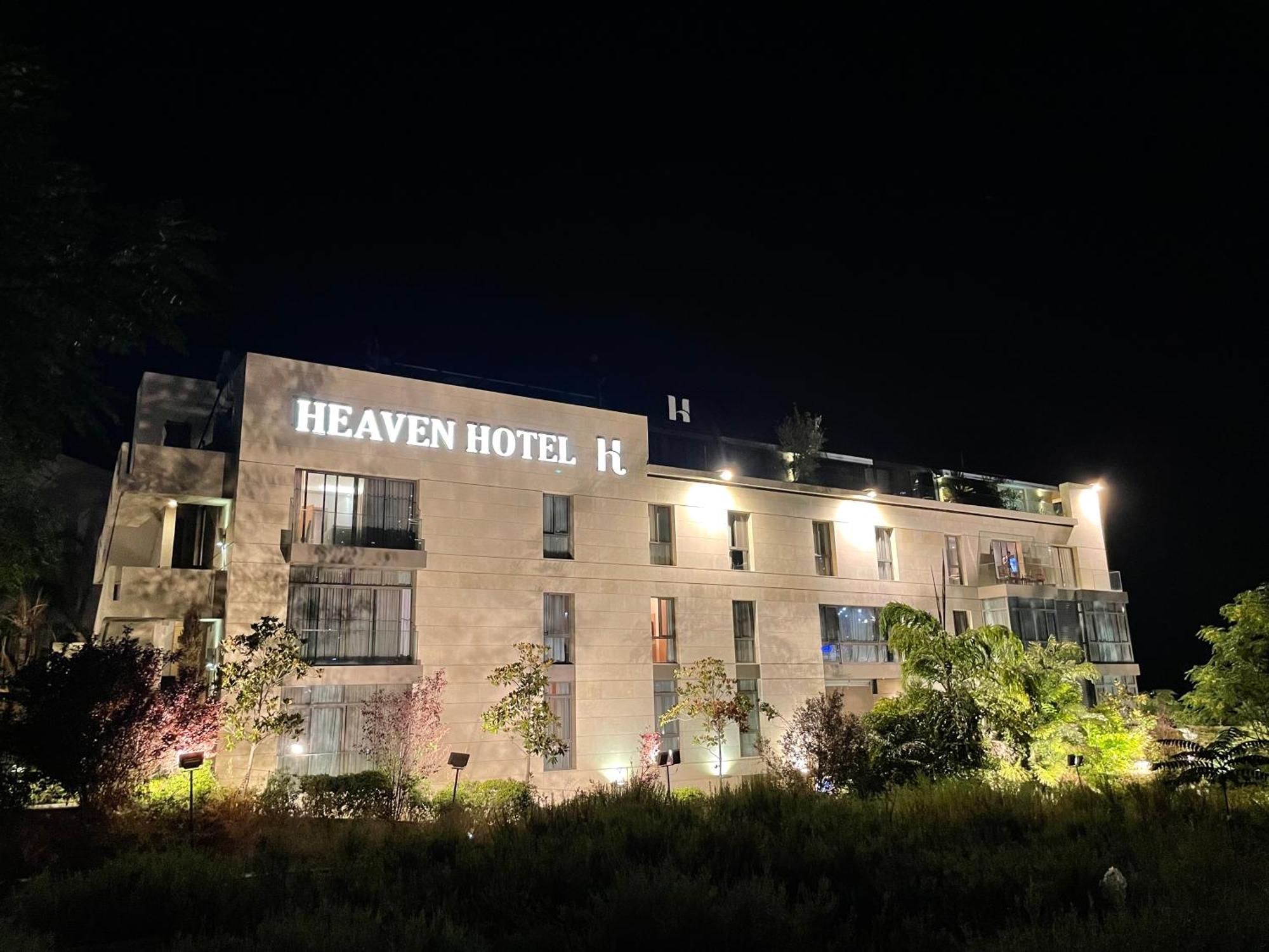 Heaven Prestige Hotel Джунія Екстер'єр фото